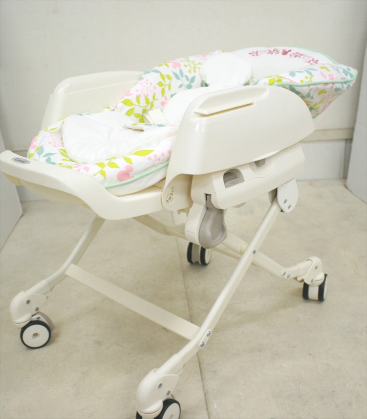 ベビーステーション ミッキーマウス ホワイトグラス アカチャンホンポ