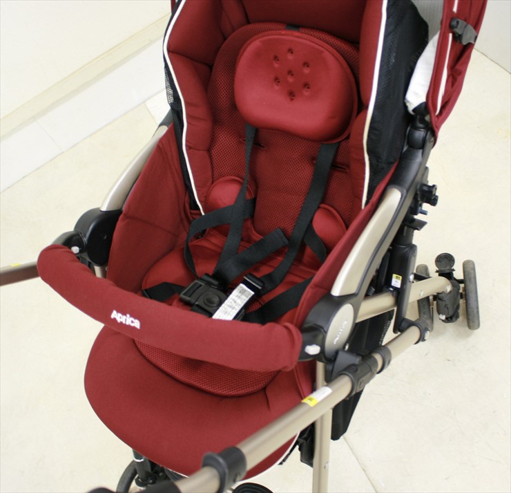 ソラリア 2013 タッジオボルドー オート4輪 アップリカ