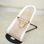 ベビーシッターバランス メッシュ ベージュ サンド ベビービョルン