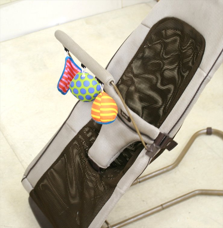 リッチェル バウンシングシート おもちゃ付きR バウンサー