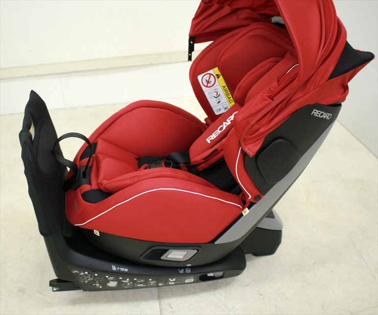 レカロ ゼロワン セレクト コーラルレッド