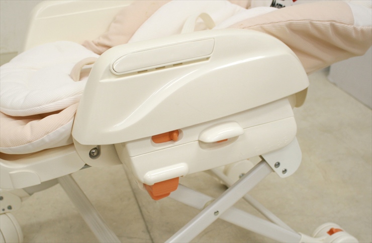 レミニスDX コンビ製手動ハイローチェア