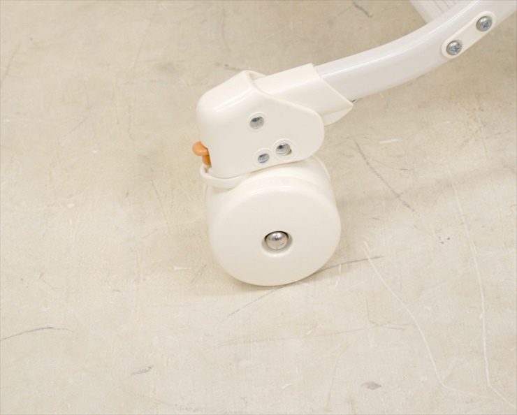 レミニスDX コンビ製手動ハイローチェア