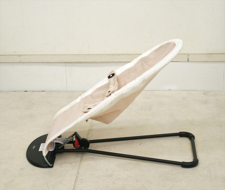 ベビーシッターバランス メッシュ ベージュ サンド ベビービョルン