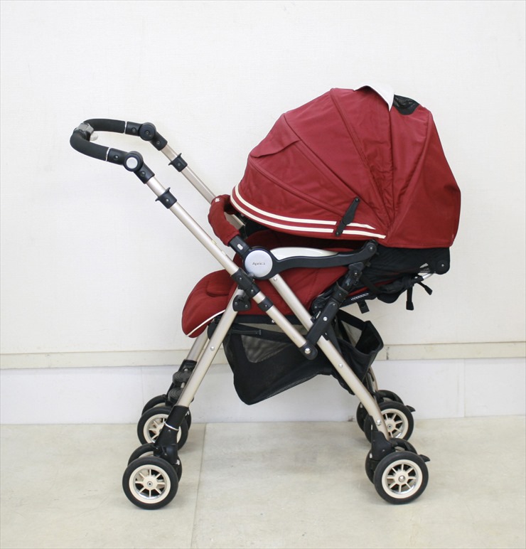 ソラリア 2013 タッジオボルドー オート4輪 ハイシート アップリカ