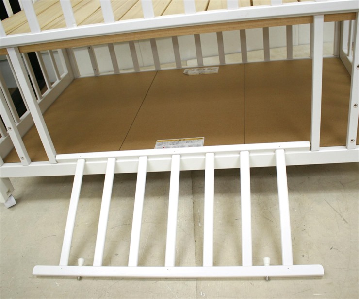 立ちベッド4ポジション ホワイト 品番02509 すのこ床板 カトージ