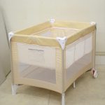 たためるプレイヤード お昼寝マット付き クリーム カトージ