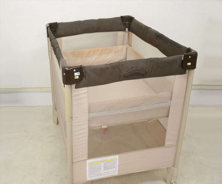 ココネル ココアBR たたんで運べるベビーベッド サークル アップリカ