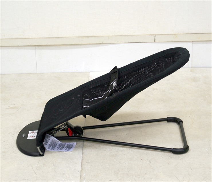 ベビーシッターバランス メッシュ ブラック ベビービョルン