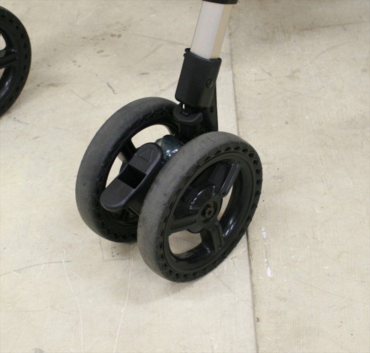 ネムリエ オート4キャス UE-630 シャルマンブラック