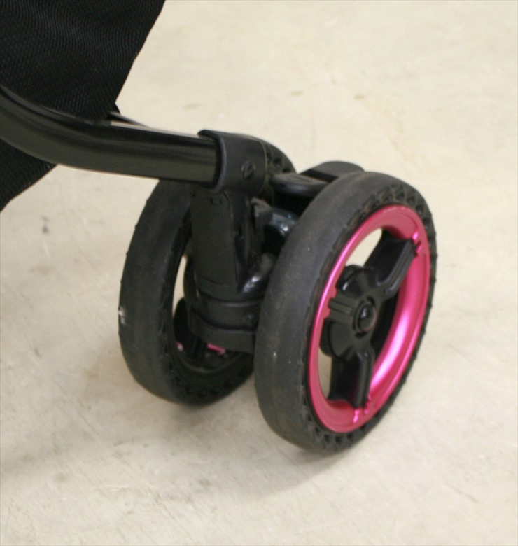 ネムリエ オート4キャス UF-750 ポンパドールネイビー