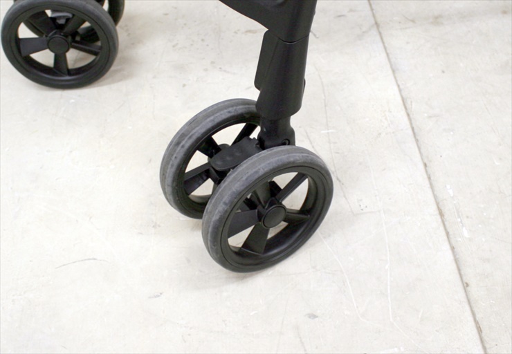 カルーンプラス ハイシート チェックBK アップリカ