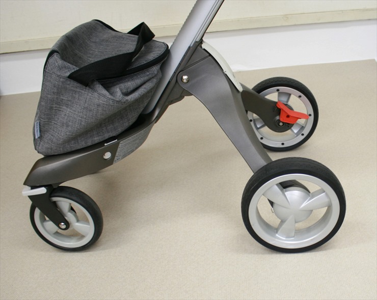 ストッケ エクスプローリー STOKKE XPLORY ブラックメラーンジ キャリーコット
