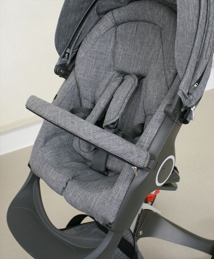 ストッケ エクスプローリー STOKKE XPLORY ブラックメラーンジ キャリーコット
