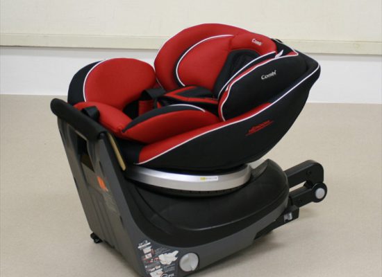 最も 美品 レーザーレッド ND エッグショック ISOFIX ネルーム コンビ