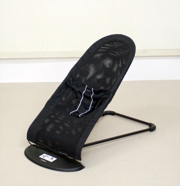 ベビーシッターバランス メッシュ ブラック ベビービョルン