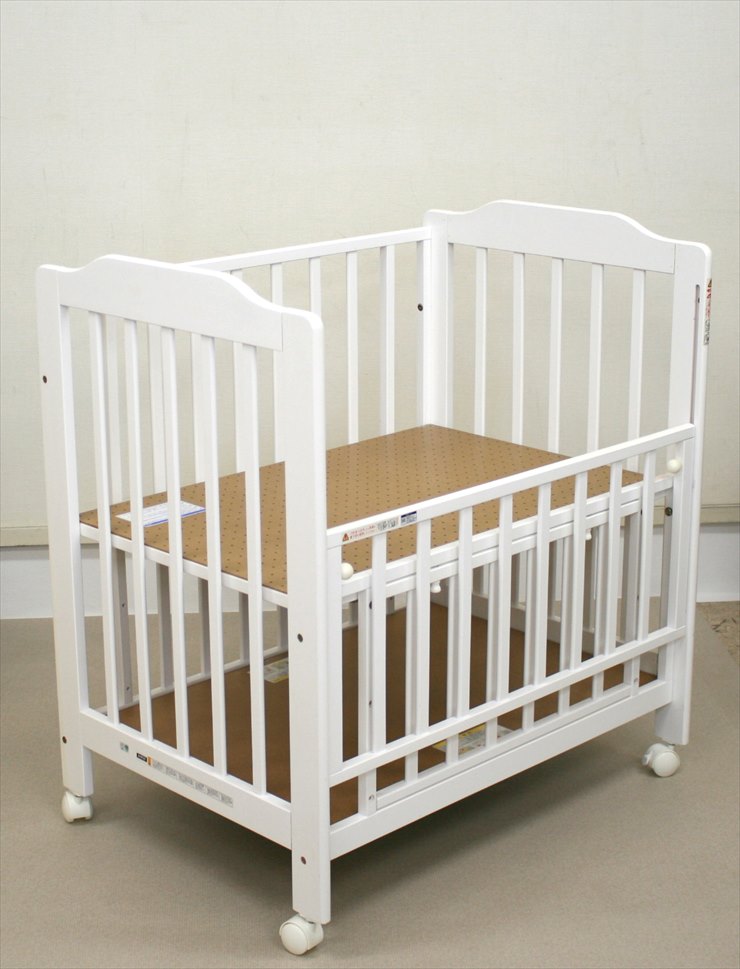 ミニ立ちベッドホワイトT カトージ　02394