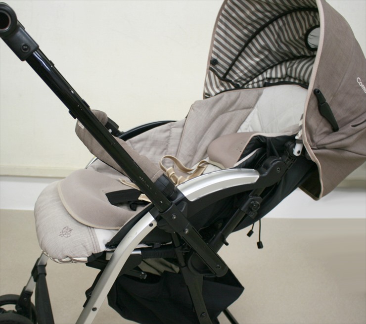 ディアクラッセ オート4キャス エッグショック FE-500 シャトーグレー