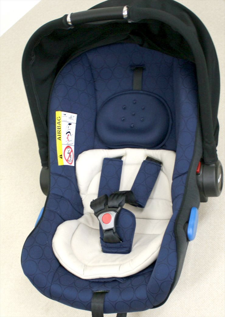 スムーヴTS インファントカーシート ミッドナイトサークルズ アップリカ