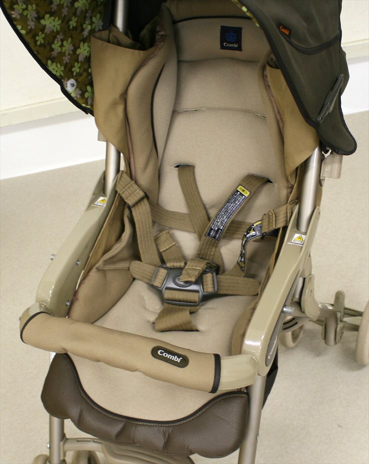 マルチ5ウェイ ココベージュEX COMBI コンビ