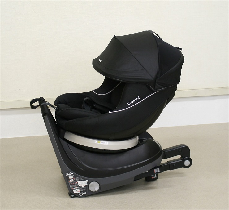 クルムーヴ ISOFIX エッグショック NBW ブラック