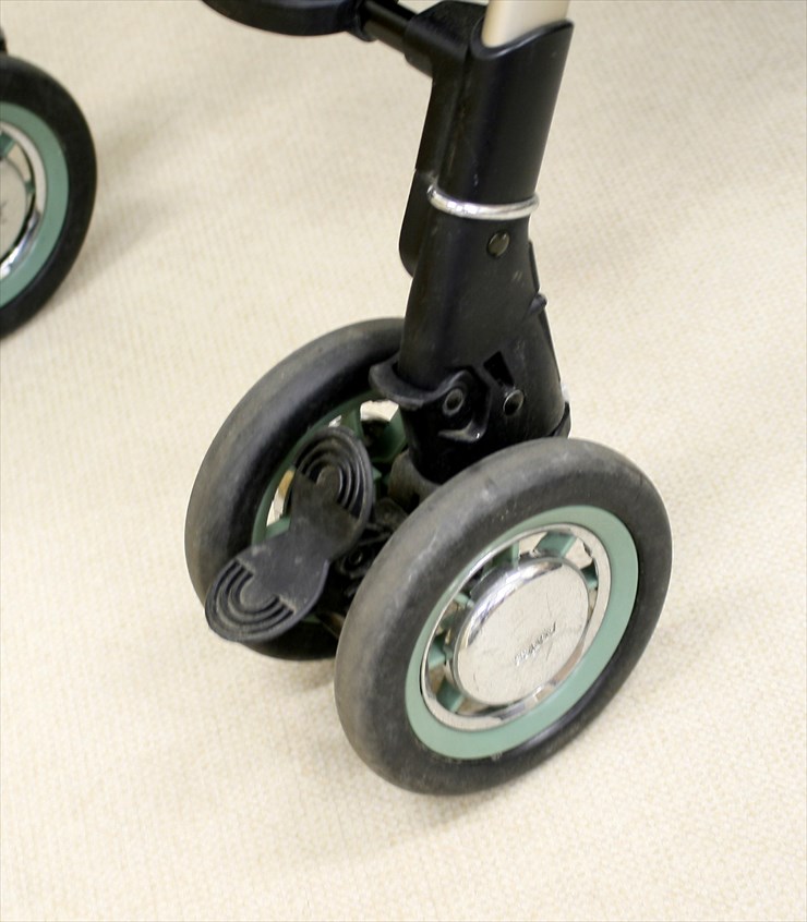 ソラリア プレミアム ビジューグリーン