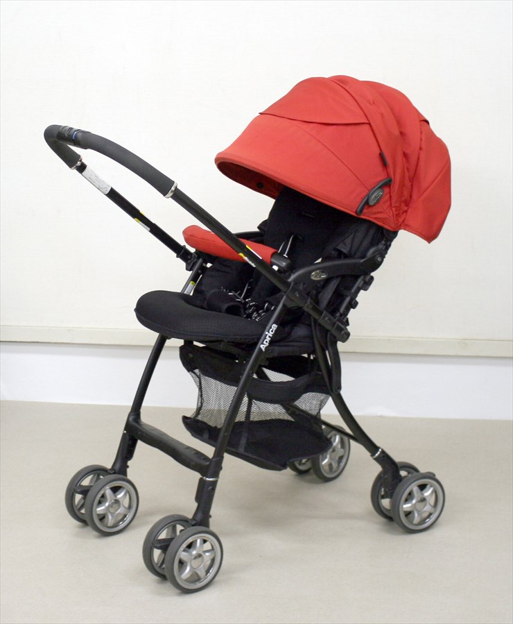 ラクーナ シンボリックレッド