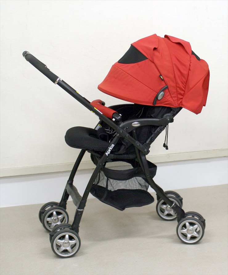 ラクーナ シンボリックレッド