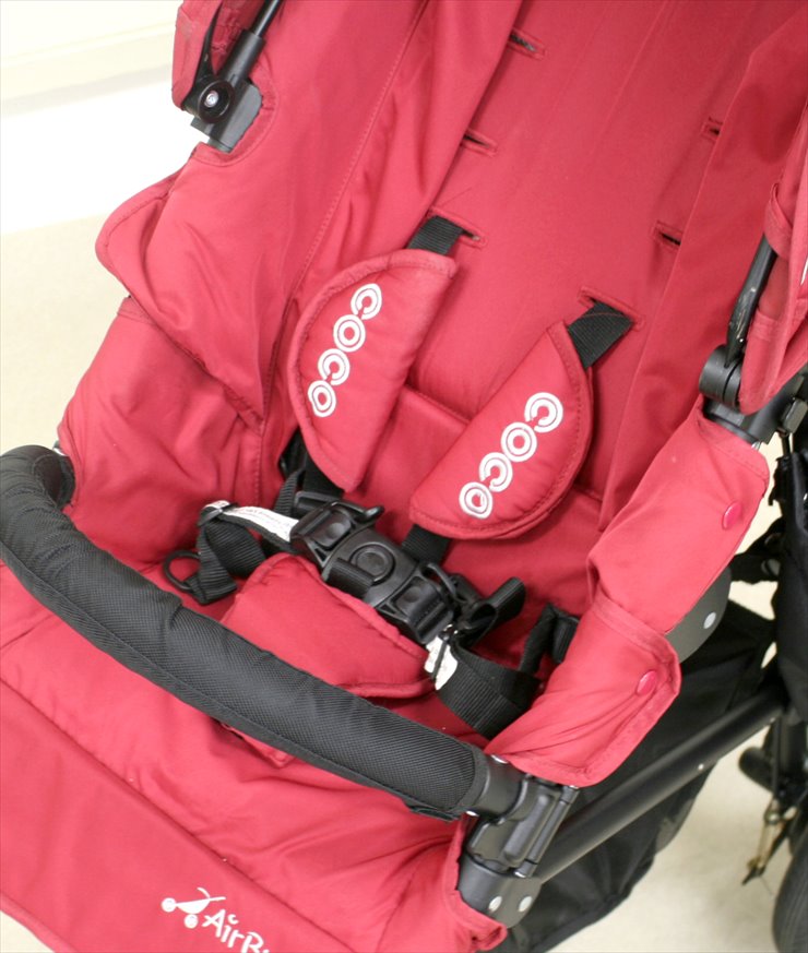 エアバギーココ ブレーキモデル チェリーレッド