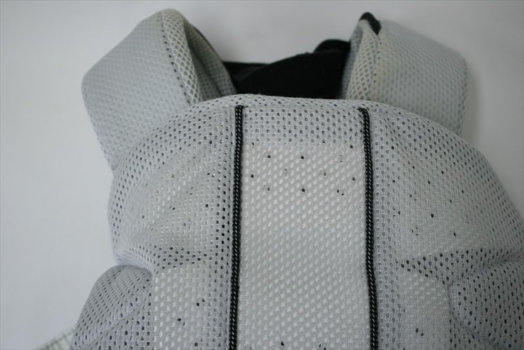 ベビーキャリア ONE+Air シルバー ベビービョルン