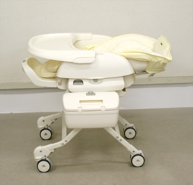 ネムリラ オートスウィング イエロー コンビ 電動ハイローチェア