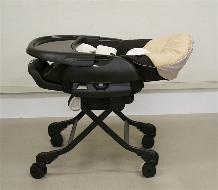 ネムリラ AUTO SWING BEDi キャラメルベージュ コンビ ホワイトレーベル