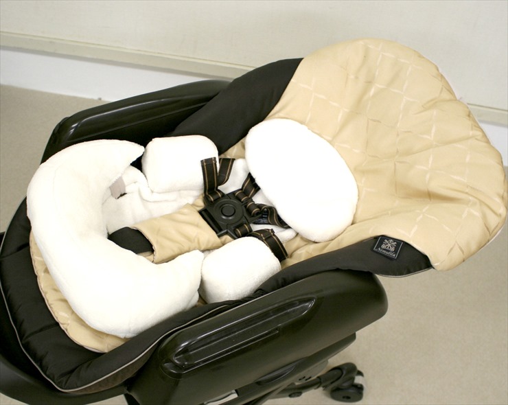 ネムリラ AUTO SWING BEDi キャラメルベージュ コンビ ホワイトレーベル