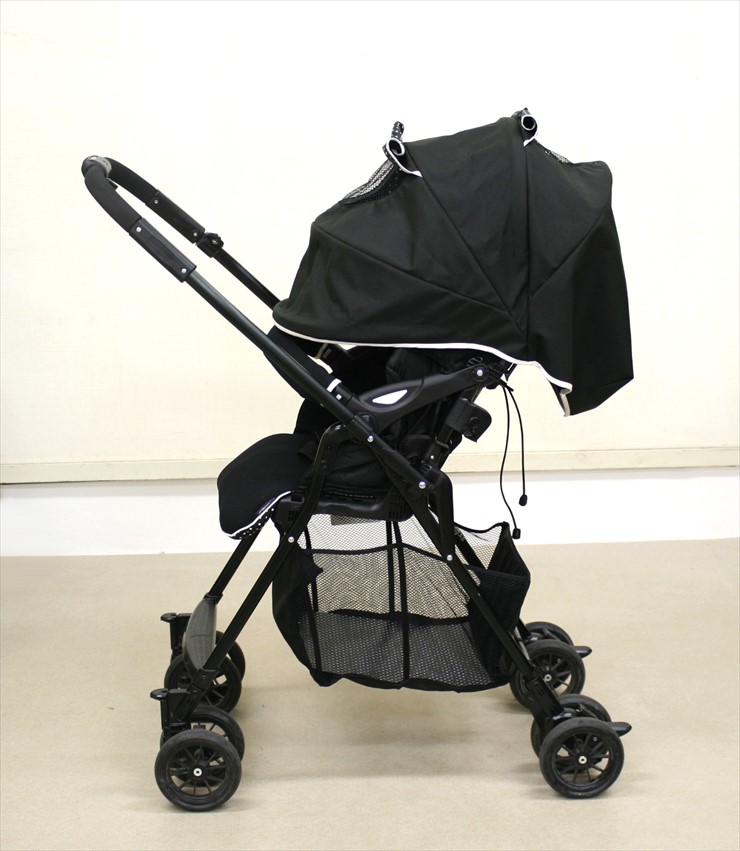 iベビーハイシートカーゴ2 ブラックドット