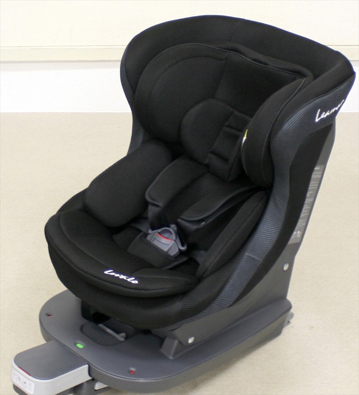 レスティロ ISOFIX ブラック リーマン