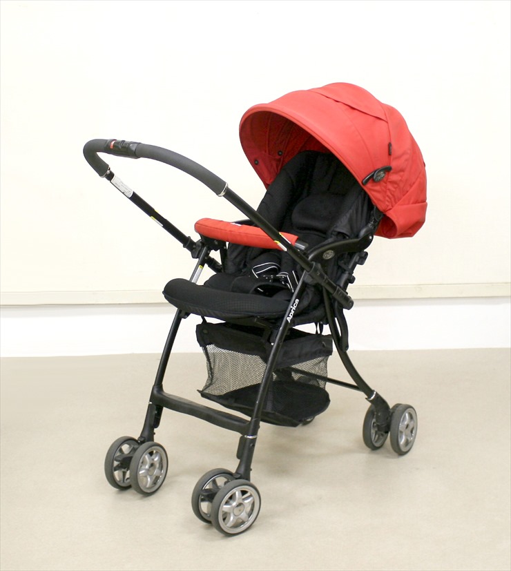 ラクーナ シンボリックレッド