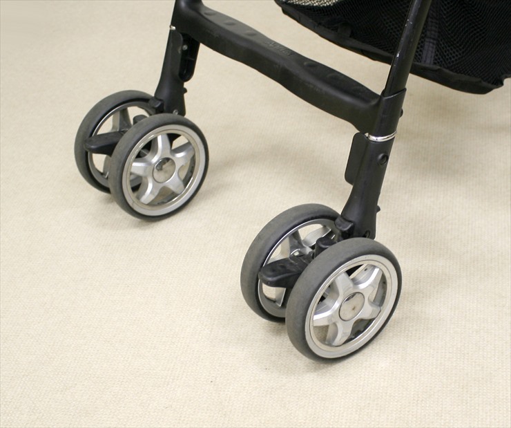 ラクーナ シンボリックレッド