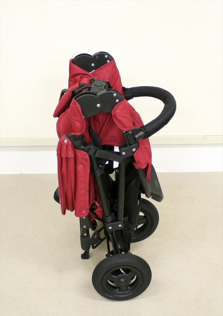 エアバギーココ ブレーキモデル チェリーレッド