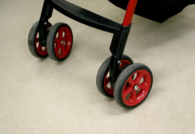 iベビーハイシートカーゴ ブラック ベビーザらス