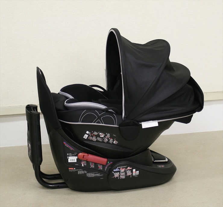 ✨美品✨ エールべべ クルット4S グランス プラチナブラック 説明書付 美品 エールべべ クルット4S グランス プラチナブラック AB885