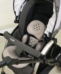 □アンブレッタ 4キャス エッグショック UH【コンビ Combi