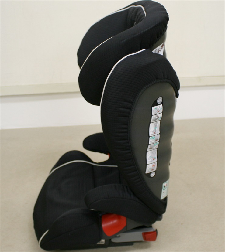 メルセデスベンツ純正チャイルドセーフティシート