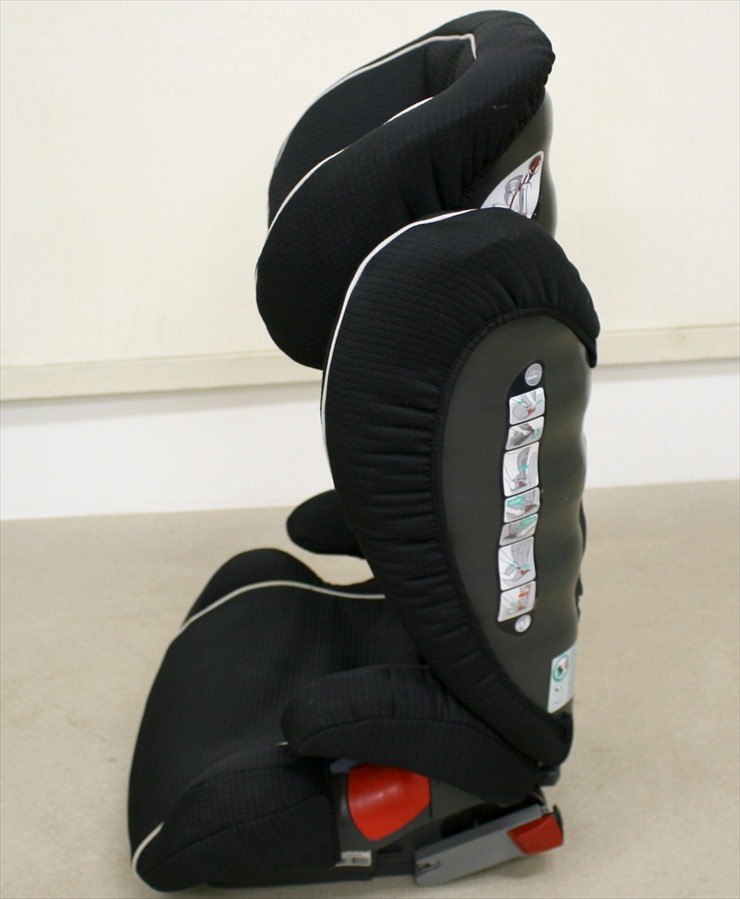 メルセデスベンツ純正チャイルドセーフティシート