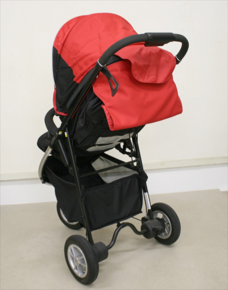 スムーヴ SMOOOVE ストライドレッド アップリカ