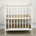 ミニ立ちベッドホワイト 02820 カトージ