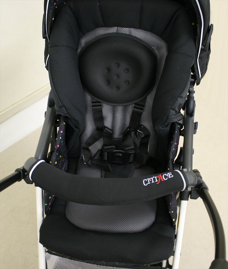 シティエース カラフルドット