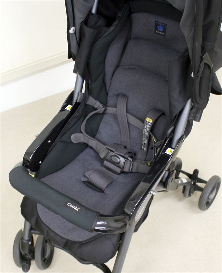 マルチ5ウェイ アルティメットブラック コンビトラベルシステム