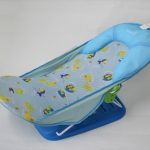 ソフトバスチェア 折り畳み式 日本育児