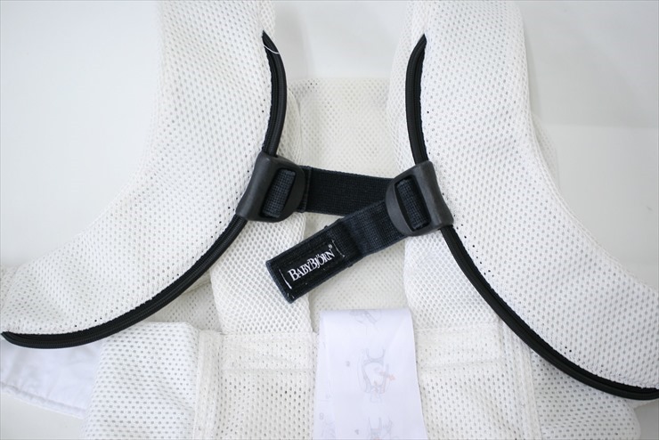 ベビーキャリアONE メッシュ ホワイト ベビービョルン