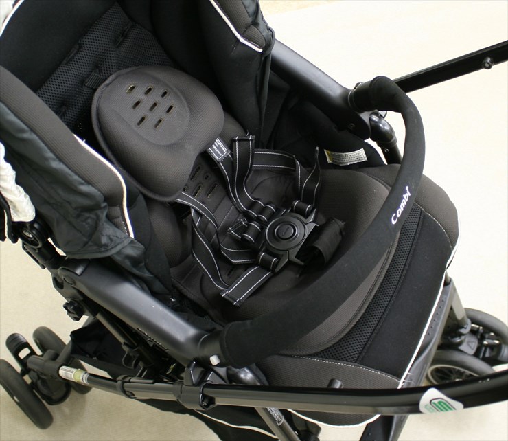 メチャカルハンディオート4キャス エッグショック plus HF ラスターブラック